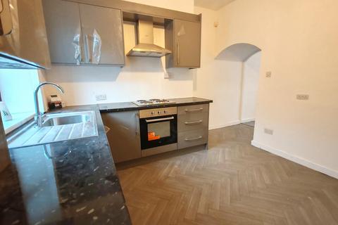 2 bedroom terraced house to rent, Parkinson Street, Burnley, BB11