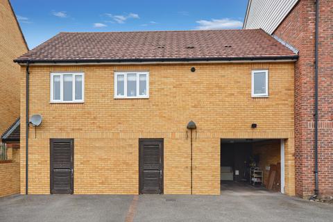 2 bedroom coach house for sale, Sir Henry Brackenbury Road, Ashford TN23