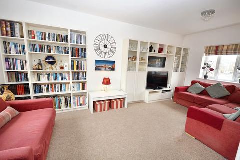 2 bedroom coach house for sale, Sir Henry Brackenbury Road, Ashford TN23