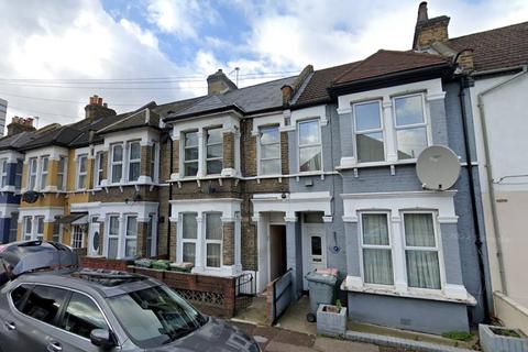 1 bedroom apartment to rent, Hayday Road, London, E16