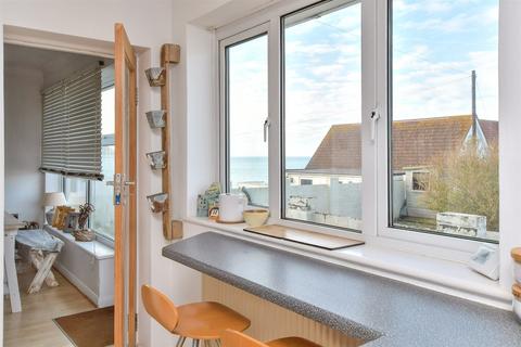 2 bedroom chalet for sale, Roderick Avenue, Peacehaven, East Sussex