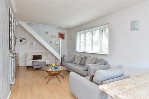 2 bedroom chalet for sale, Roderick Avenue, Peacehaven, East Sussex