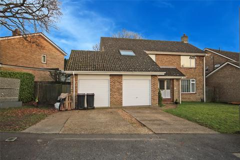 4 bedroom detached house for sale, Ferndale Road, New Milton, Hampshire, BH25