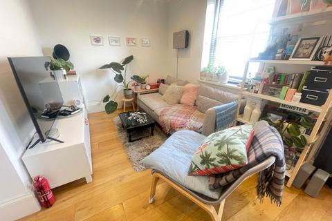 undefined, 542 Holloway Road, London N7