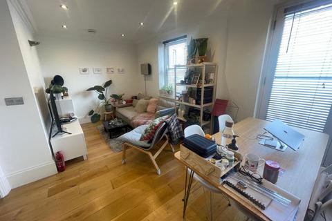 undefined, 542 Holloway Road, London N7