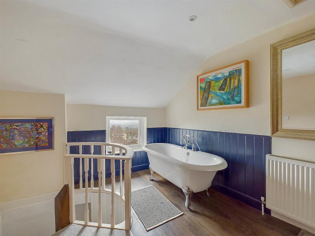 CAM02541 G0-PR0354-STILL002.jpg