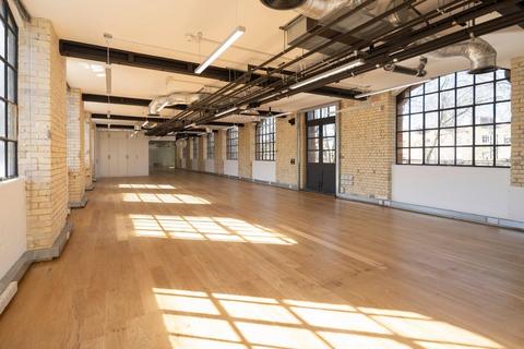 Office to rent, 62-68 Rosebery Avenue, Clerkenwell, EC1R 4RR