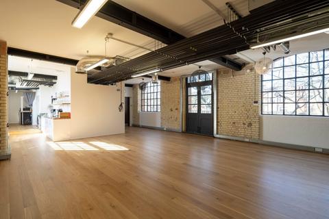 Office to rent, 62-68 Rosebery Avenue, Clerkenwell, EC1R 4RR