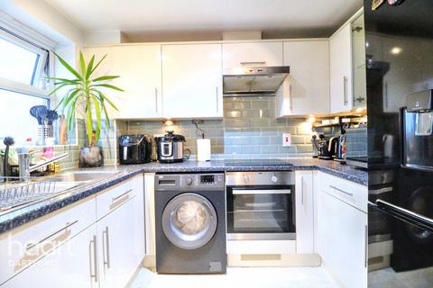 2 bedroom apartment to rent, Fenners Marsh, GRAVESEND