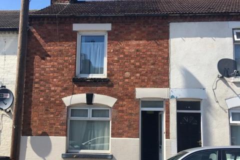 4 bedroom terraced house to rent, Northcote Street, Northampton NN2