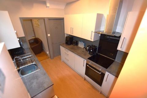 3 bedroom terraced house to rent, Stanhope Road, Northampton NN2