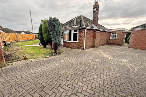 2 bedroom detached bungalow for sale, St. Lukes Grove, Humberston, Grimsby, N.E. Lincs, DN36 4DU