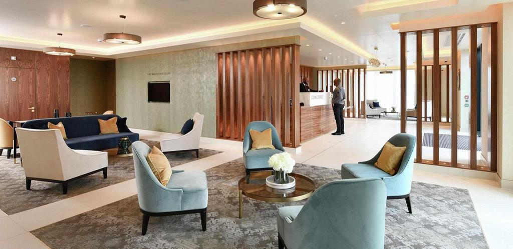 Concierge/waterside club