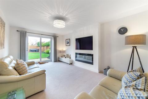 5 Cheviot Way, St Mary Park, Morpeth, NE61 6BN