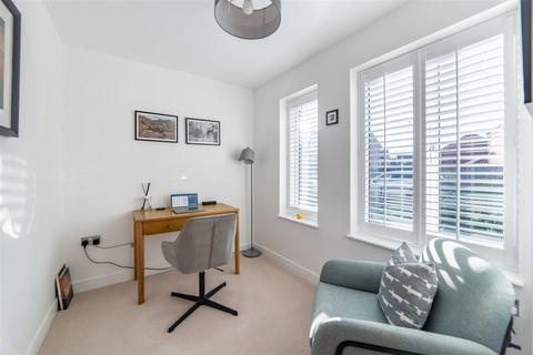 5 Cheviot Way, St Mary Park, Morpeth, NE61 6BN