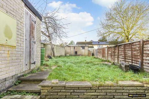 3 bedroom end of terrace house for sale, Hare Lane, Hatfield