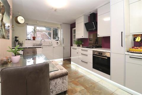 2 bedroom semi-detached house to rent, Queen Elizabeth Way, Woking GU22