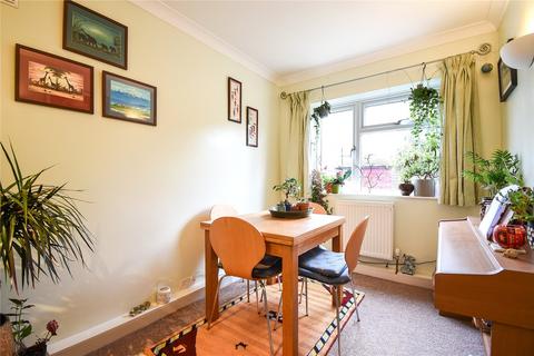 2 bedroom maisonette for sale, Cedar Avenue, Ruislip HA4