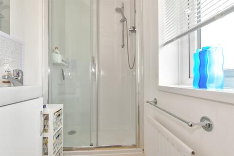 39 Beach Approach, Warden, Sheerness, ME12 4NJ