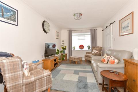 39 Beach Approach, Warden, Sheerness, ME12 4NJ