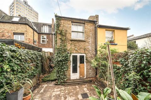 4 bedroom terraced house for sale, Meadow Road, London SW8