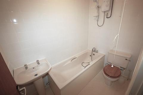 2 bedroom terraced house for sale, St. Martins Close, Cranwell Village