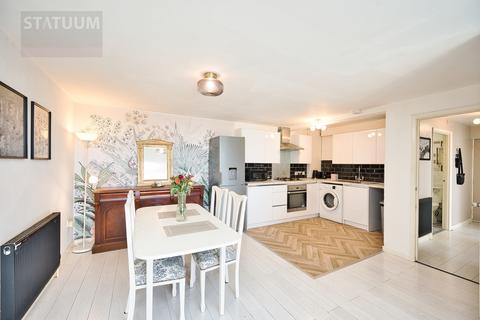 2 bedroom apartment to rent, Castle Road, Barking, Dagenham, Essex, RM9