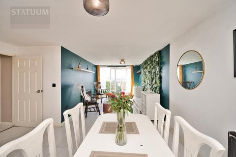 2 bedroom apartment to rent, Castle Road, Barking, Dagenham, Essex, RM9