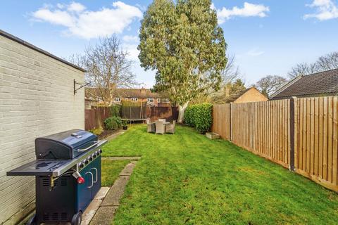 3 bedroom end of terrace house for sale, Bankside Drive, Thames Ditton KT7