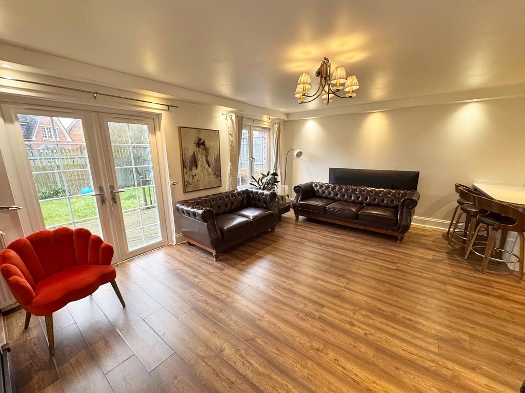 Lounge 2