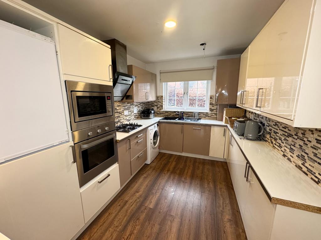 Kitchen 2