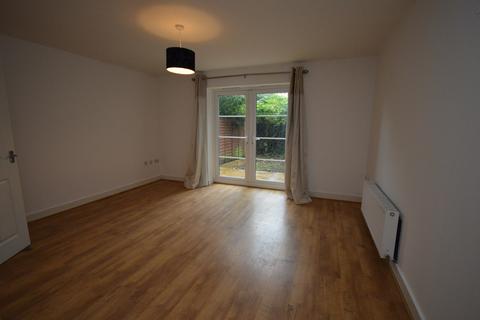 3 bedroom terraced house to rent, Pavillion Close, Town Centre, Swindon, SN1