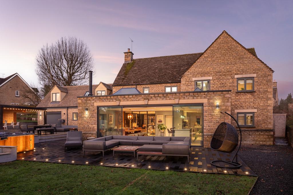 1 Holm Oaks, Stratton, GL7 2 RQ, for sale with...