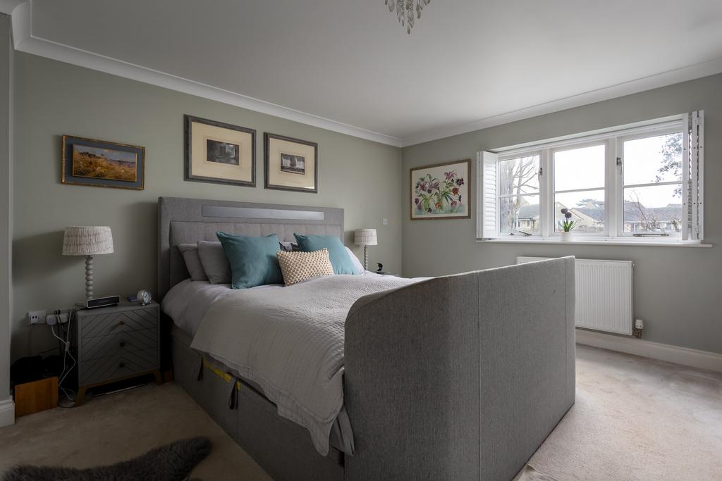 1 Holm Oaks, Stratton, GL7 2 RQ, for sale with...