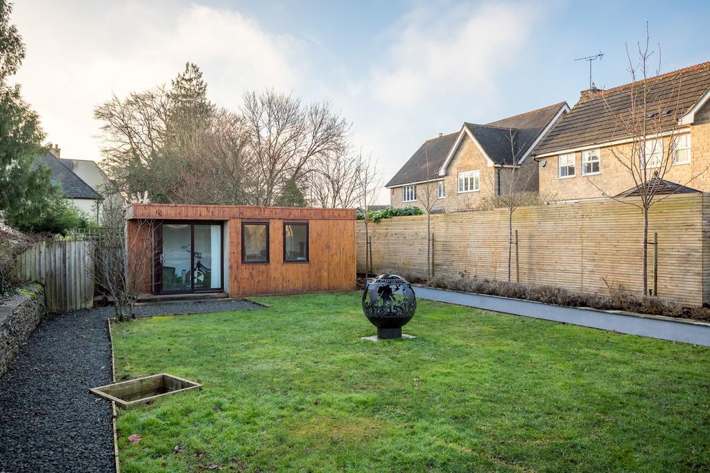 1 Holm Oaks, Stratton, GL7 2 RQ, for sale with...