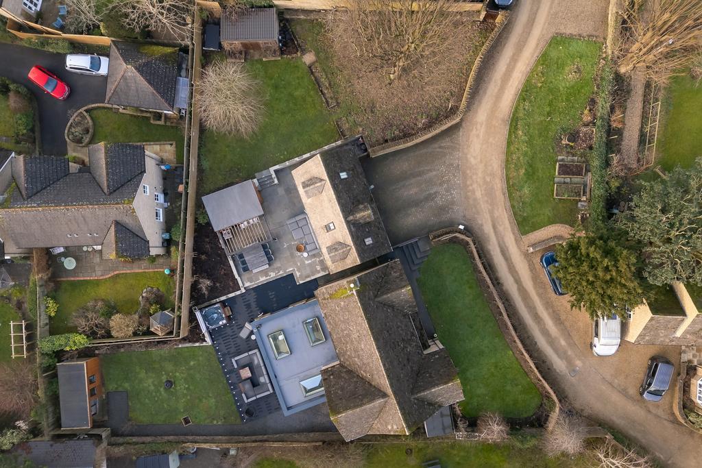 1 Holm Oaks, Stratton, GL7 2 RQ, for sale with...