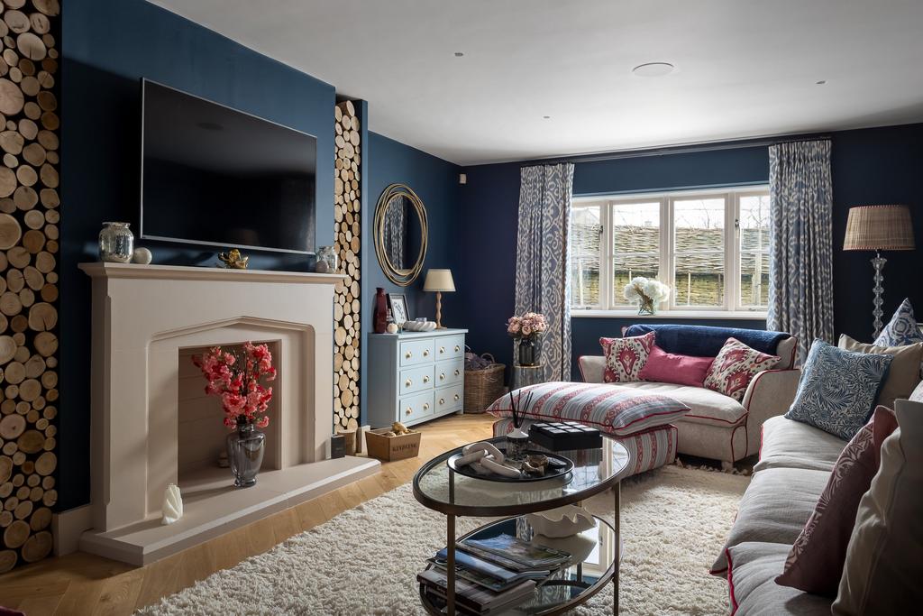 1 Holm Oaks, Stratton, GL7 2 RQ, for sale with...