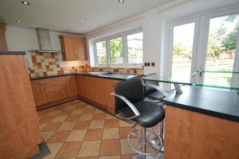 4 bedroom detached house to rent, Coniston Close, Gamston, Nottingham, Nottinghamshire, NG2