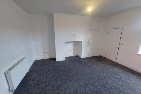 2 bedroom ground floor flat to rent, Woodbine Avenue, Wallsend NE28