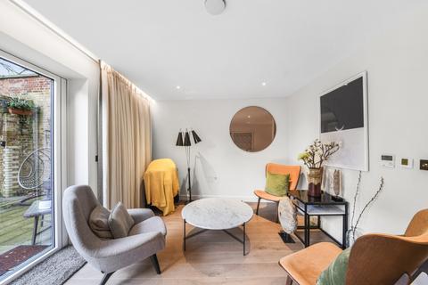 4 bedroom end of terrace house for sale, Wedgewood Mews, Fulham, SW6