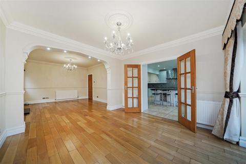 4 bedroom detached house for sale, College Gardens, London E4