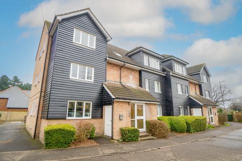 2 bedroom flat for sale, Brooklands Walk, Chelmsford, CM2 9