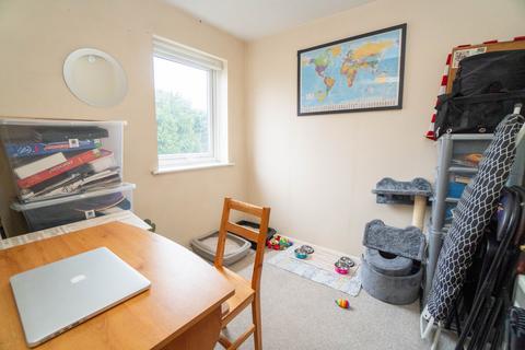 5 Brooklands Walk, Chelmsford, CM2 9BH