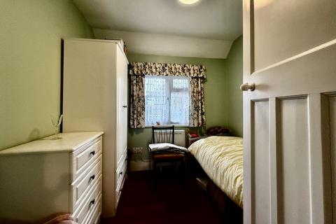 25 Albert Road, Polegate, BN26 6BS