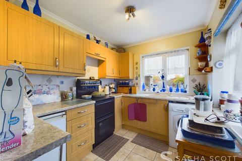 2 bedroom maisonette for sale, Vernon Close, Epsom, KT19