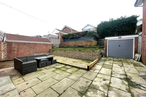 3 Avon Grove, Chapeltown, Sheffield, S35 2XU
