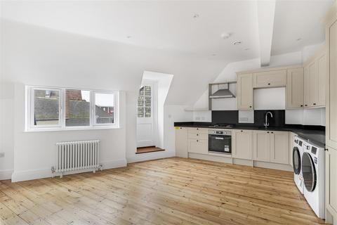 2 bedroom flat to rent, 39 - 41 High Street, Newmarket CB8