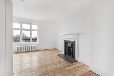 2 bedroom flat to rent, 39 - 41 High Street, Newmarket CB8