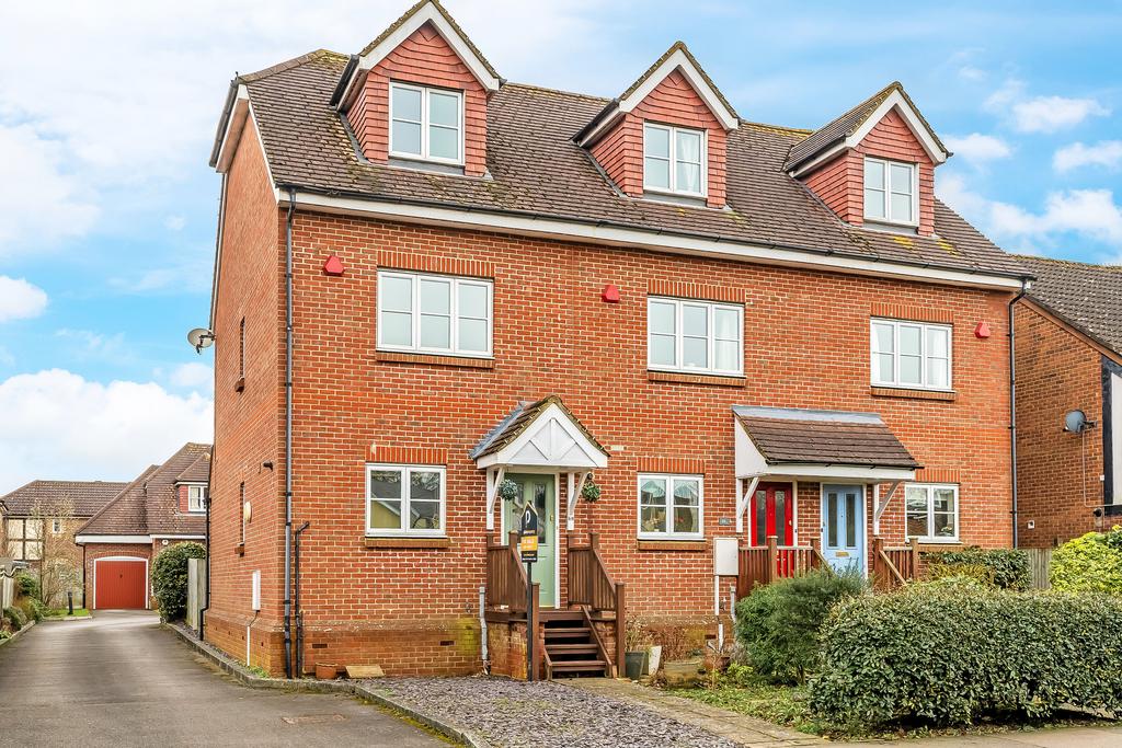 69-Lingfield-Road-24