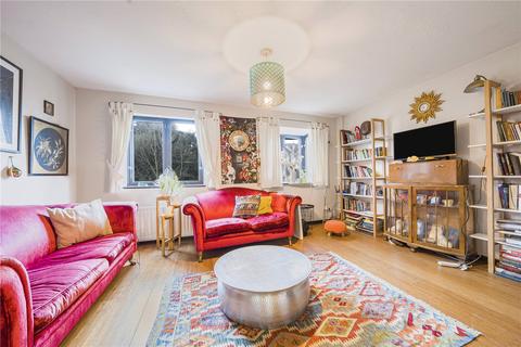 4 bedroom end of terrace house for sale, Wyke Close, Osterley